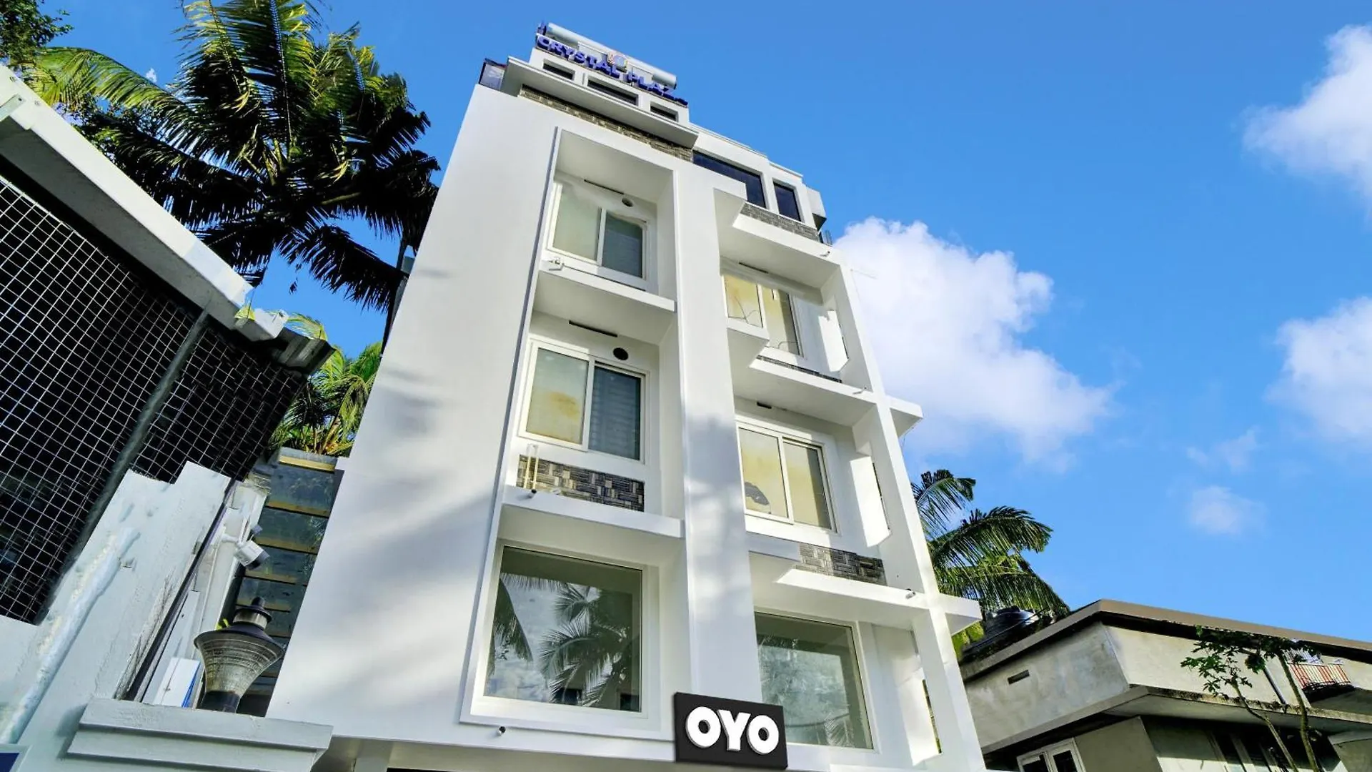 Hotel O Crystal Executive Suites Kochi