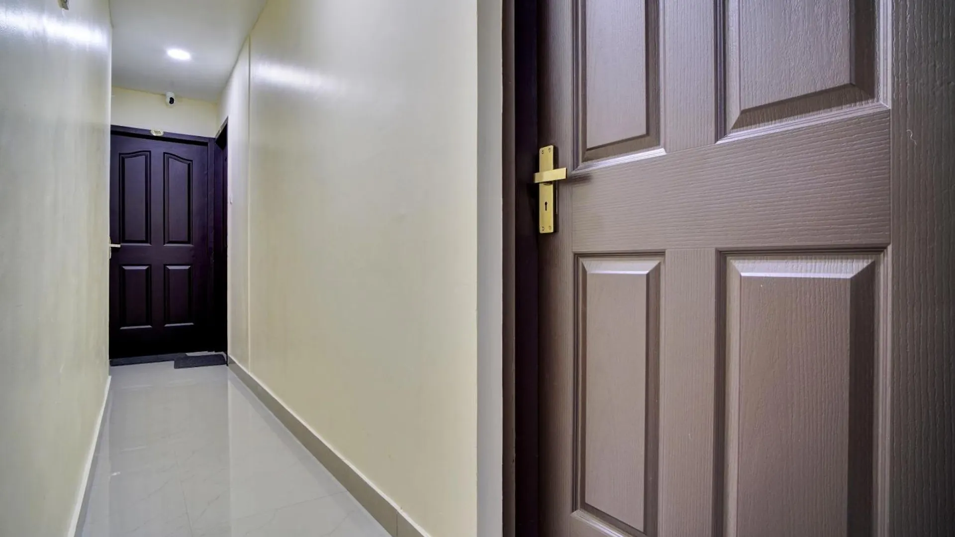 Hotel O Crystal Executive Suites Kochi
