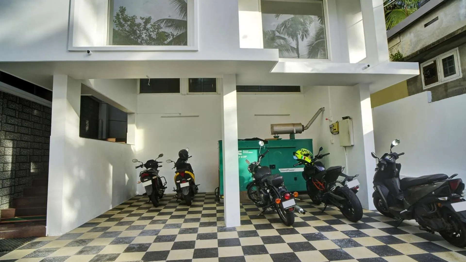 Hotel O Crystal Executive Suites location